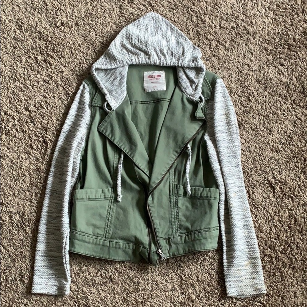 Unique cozy jacket-sweater mix!